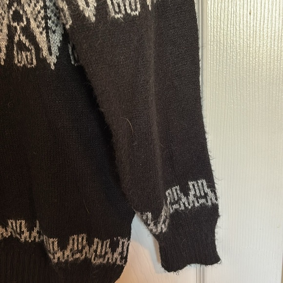 Alpaca Connection women’s black crew neck sweater size large - Picture 7 of 12